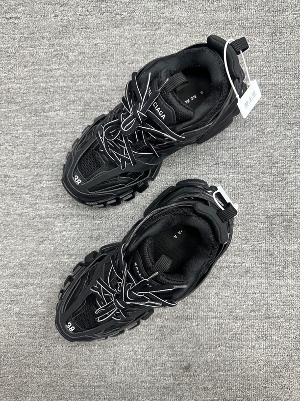 95新 Balenciaga/巴黎世家 38 巴黎世家track 老爹鞋黑色