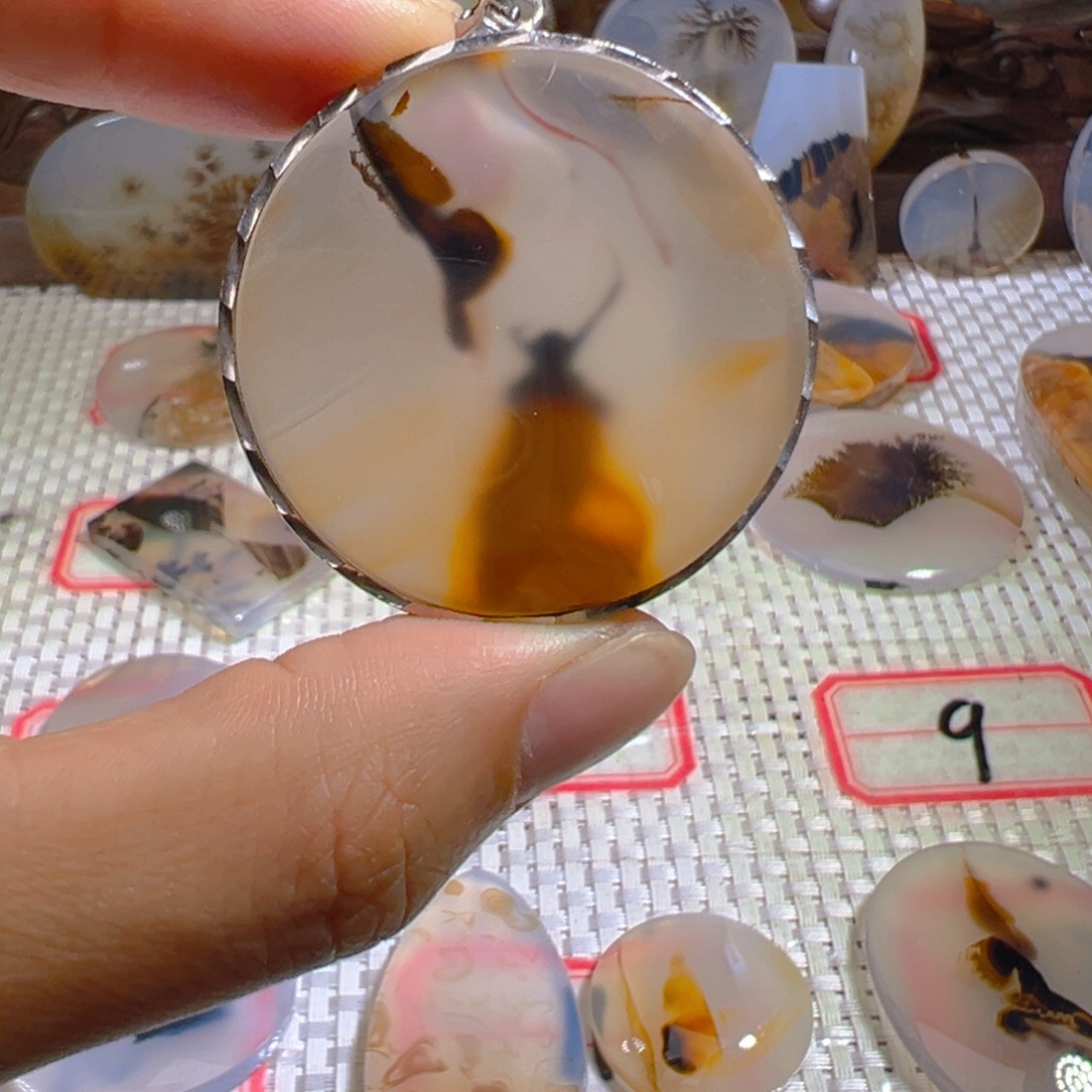 未镶嵌颈饰玛瑙/玉髓