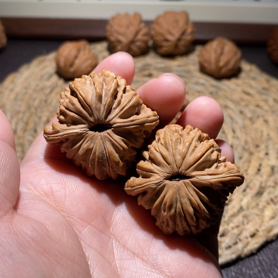 哈***）吊坠桃核41汉高楼