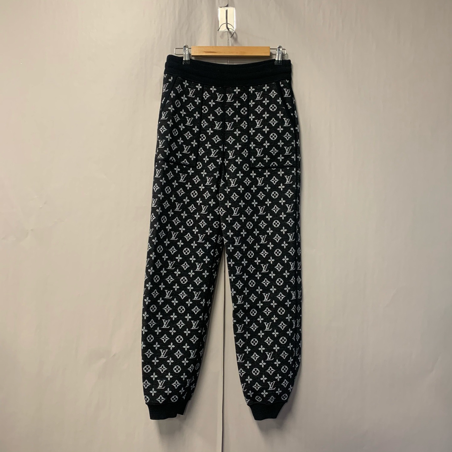 未使用 LouisVuitton/路易威登 黑色星空渐变双面穿卫裤xs码#6154