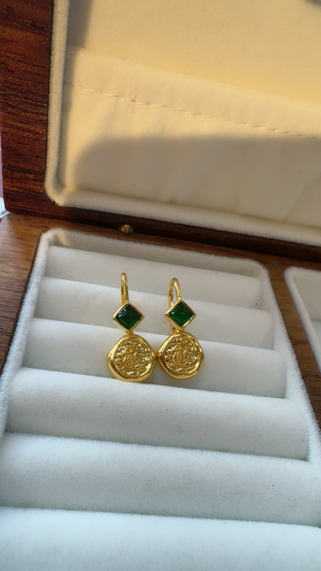 足金精致百搭耳饰