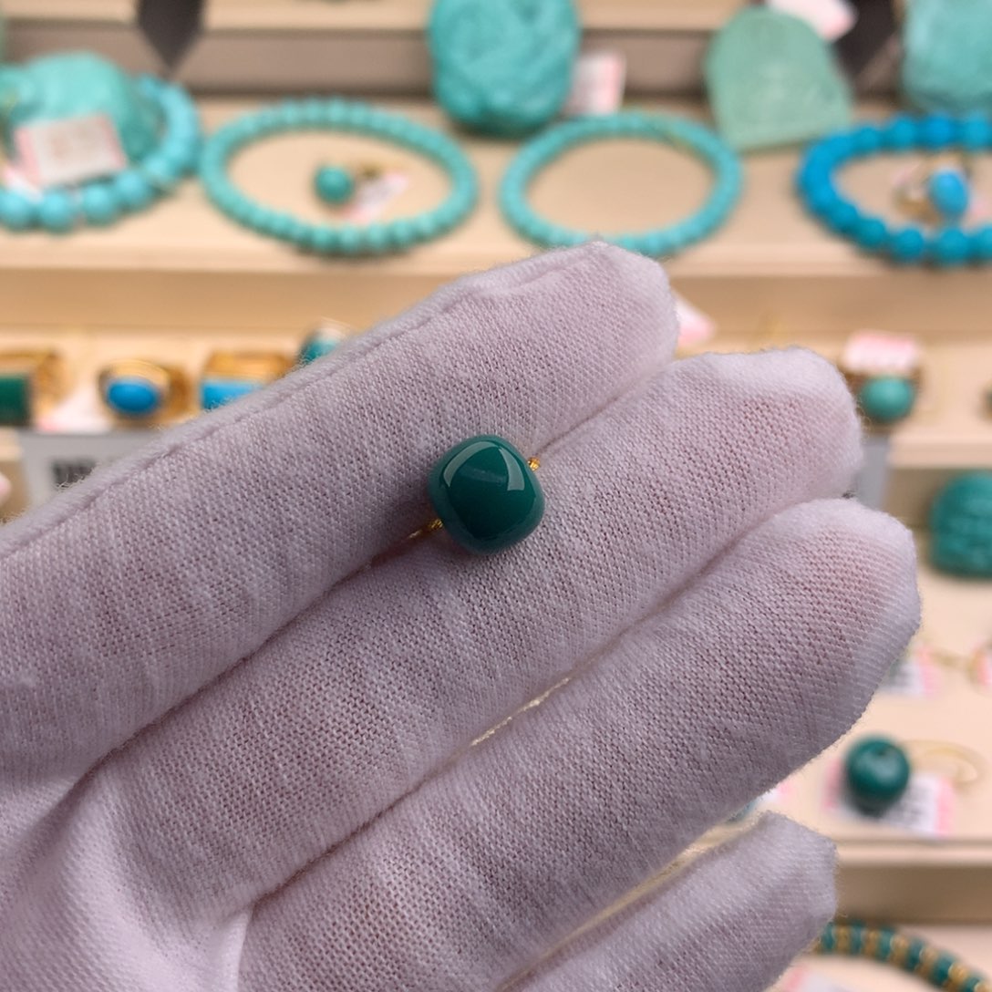 绿松石珠宝奇石未镶嵌9.4*8.4mm