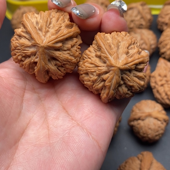 文玩核桃吊坠周***梦三棱