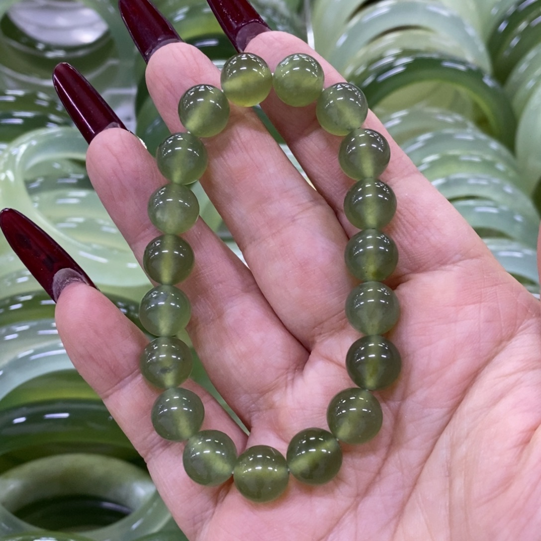 蛇纹石玉未镶嵌手镯