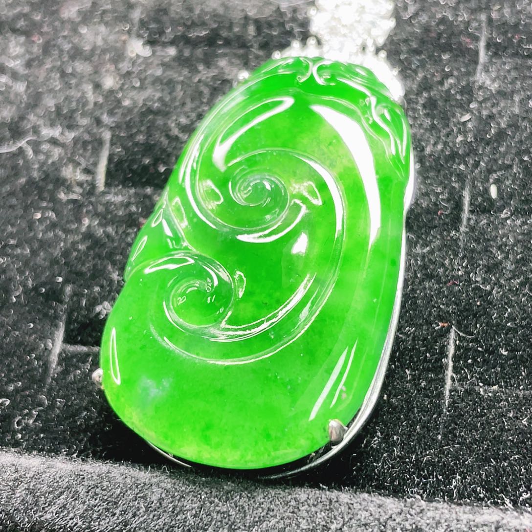 翡翠未镶嵌颈饰299