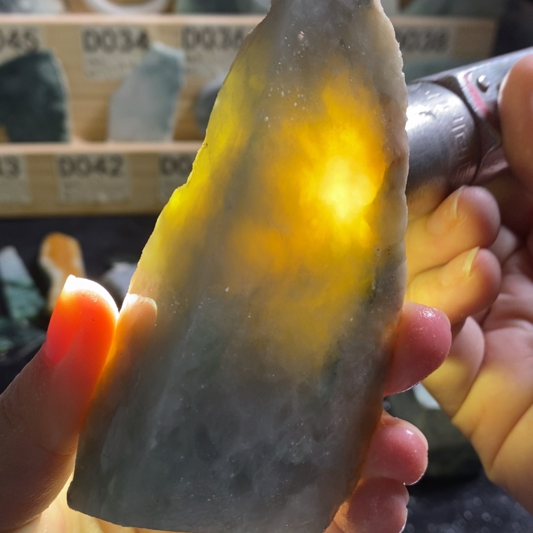 颈饰未镶嵌翡翠天然翡翠