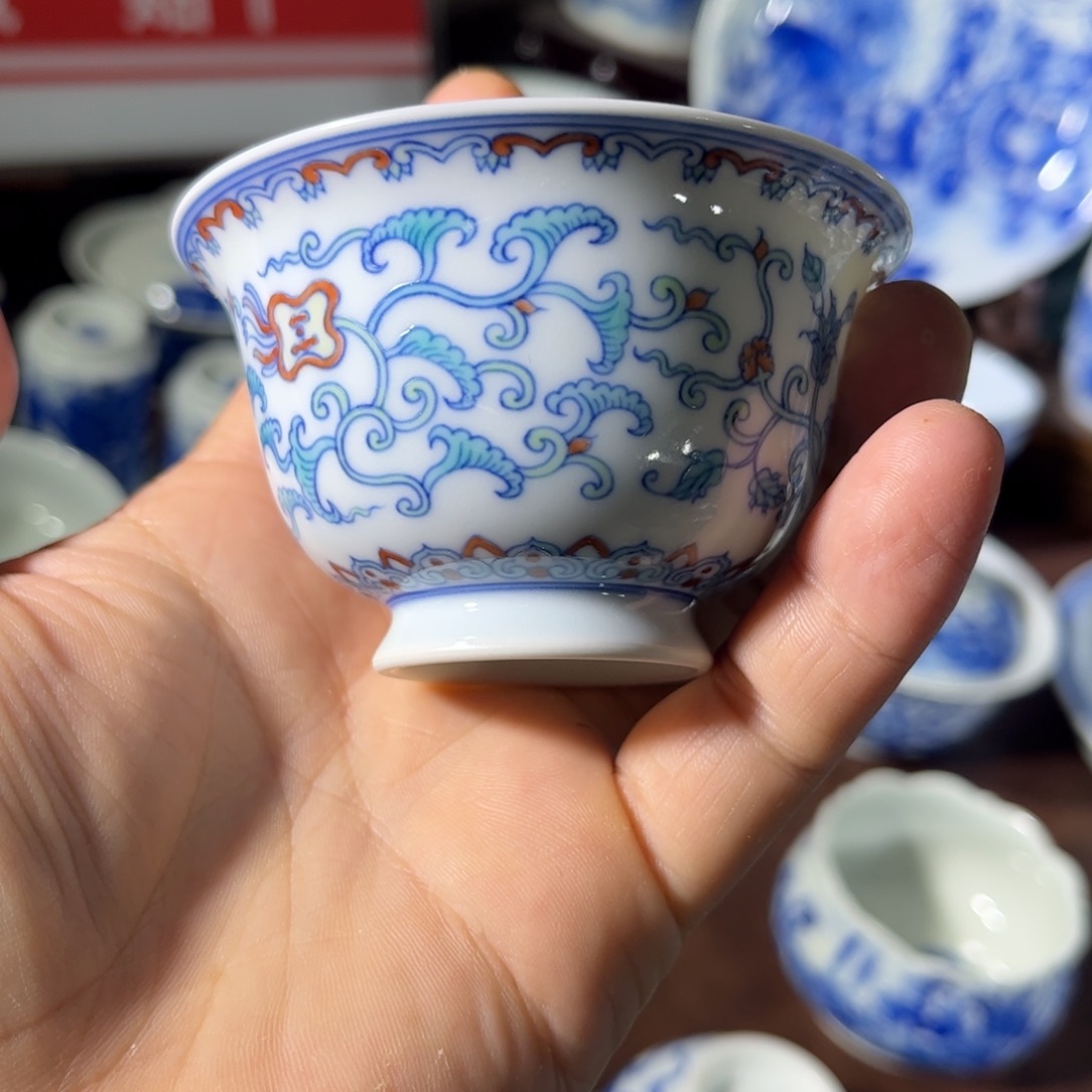 杯子手工手绘的陶瓷的