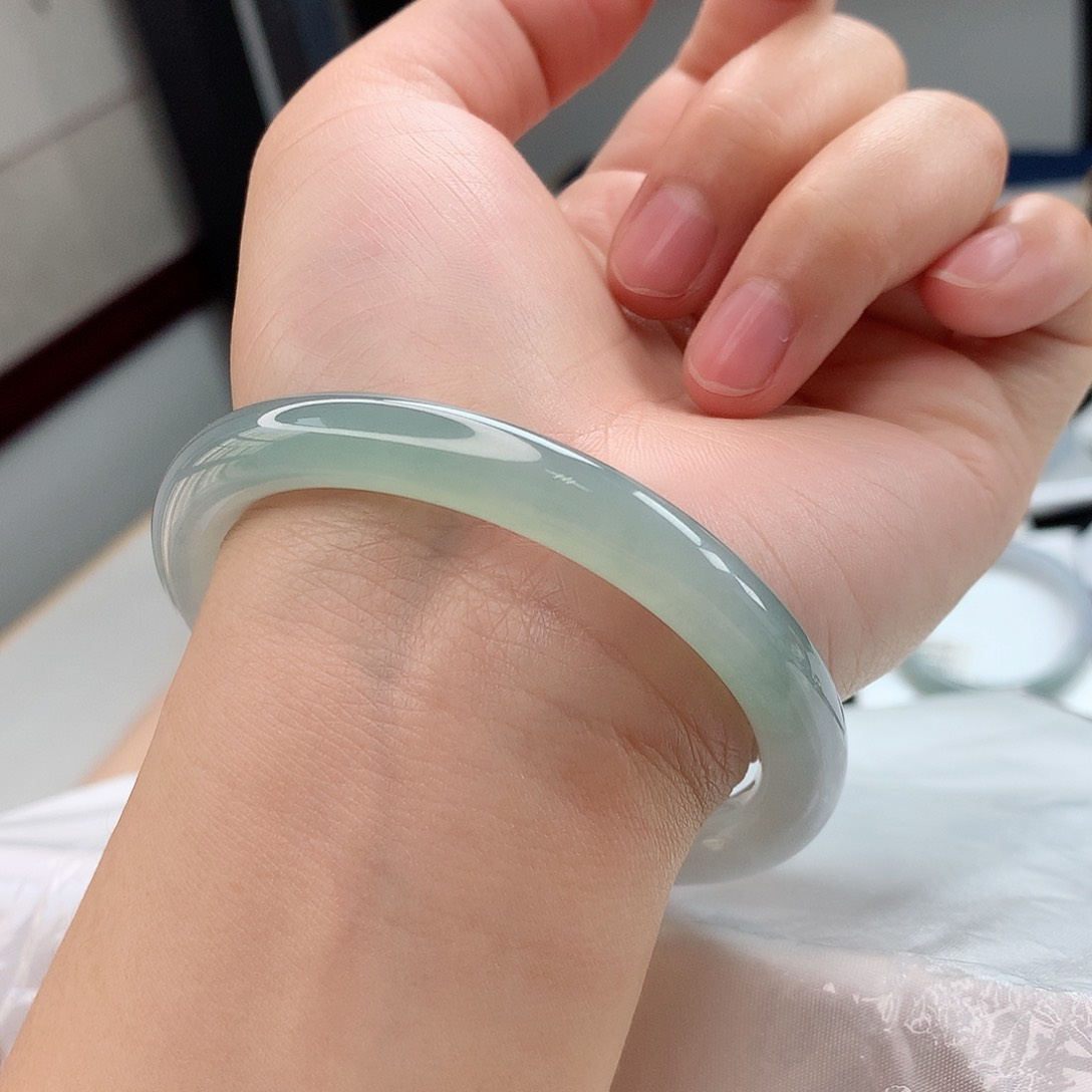 翡翠手镯未镶嵌6号