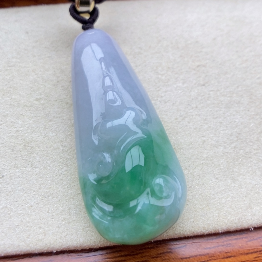 翡翠未镶嵌颈饰吊坠