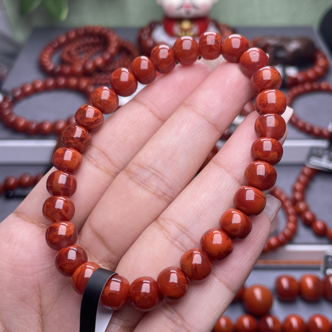 全品原矿）典藏级8.3mm瓦西玫瑰红妖火焰老型手串