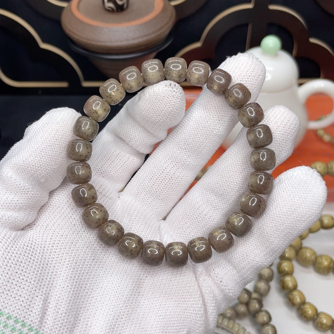 星月菩提吊坠30。9/8灰冰满天星火龙果