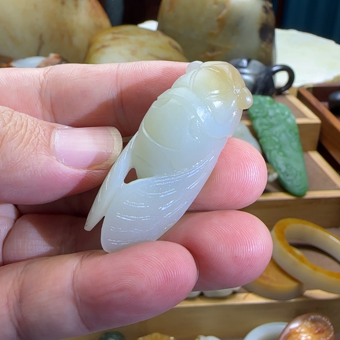 憨***子和田玉未镶嵌颈饰