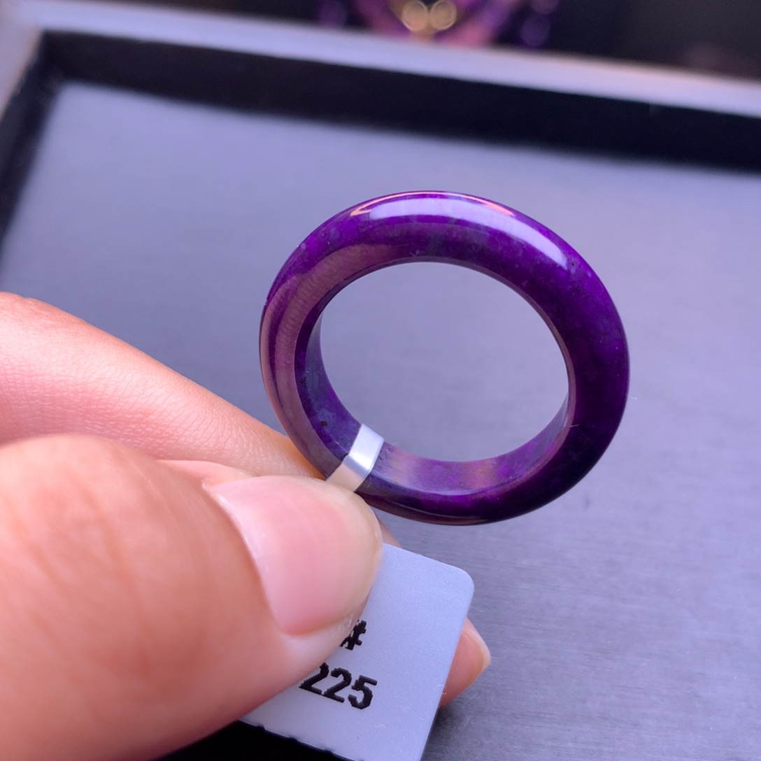 未镶嵌苏纪石（舒俱来）戒指