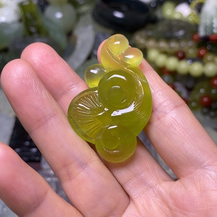 岫玉未镶嵌岫玉挂件