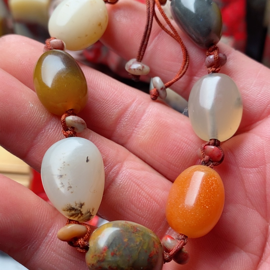 昌化鸡血石昌化鸡血石手链