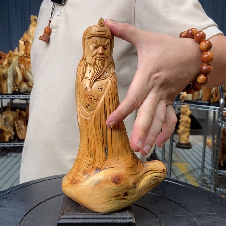 柏木（崖柏）随型摆件