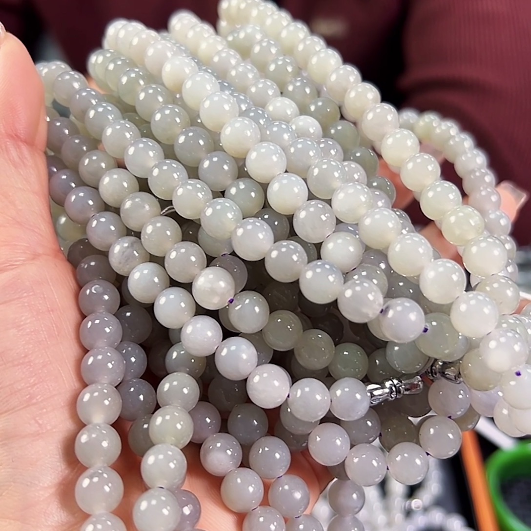 和田玉未镶嵌颈饰卡6发其一深色