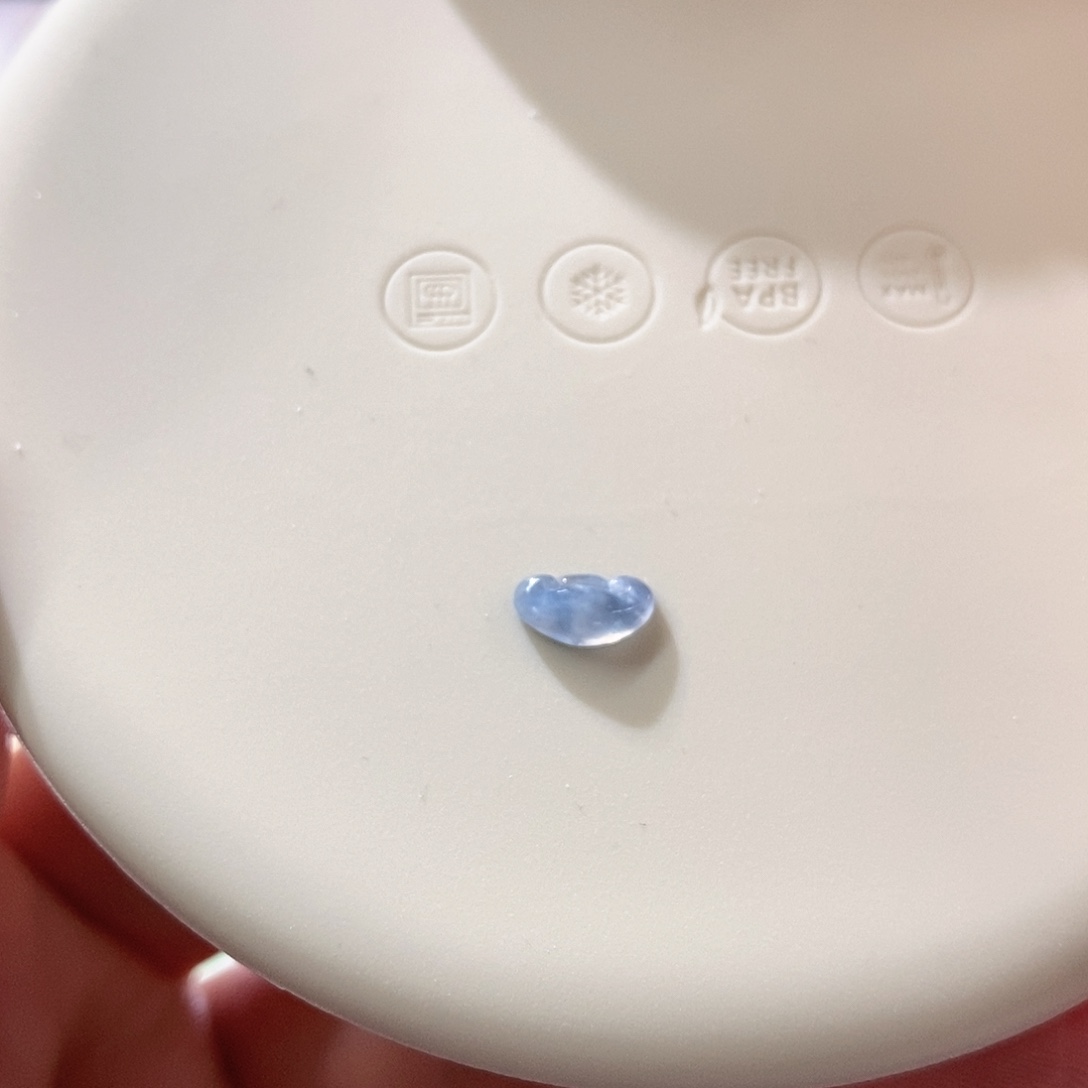 翡翠裸石冰蓝紫如意