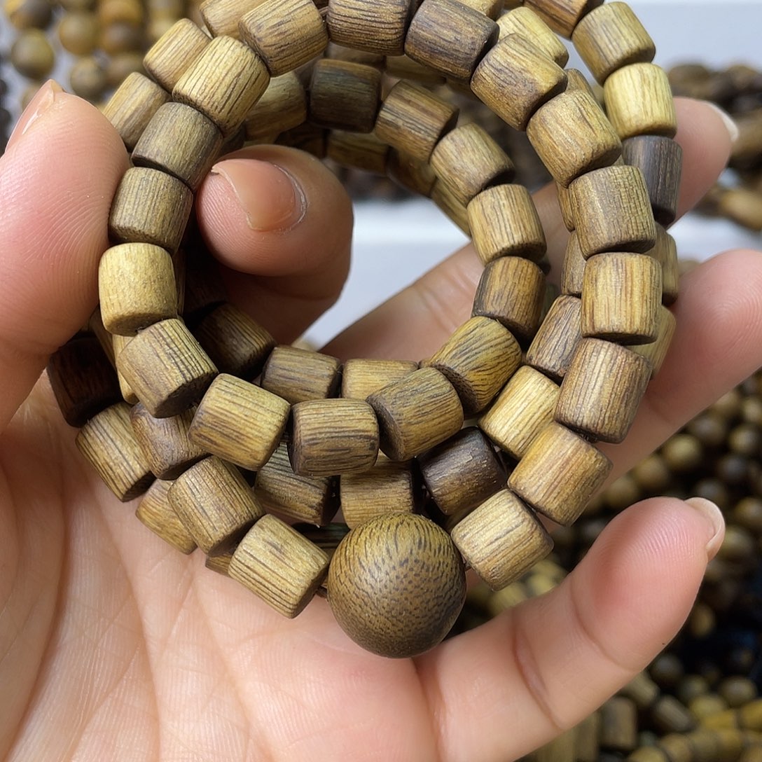 沉香碎屑沉香08随形桶珠多圈白奇