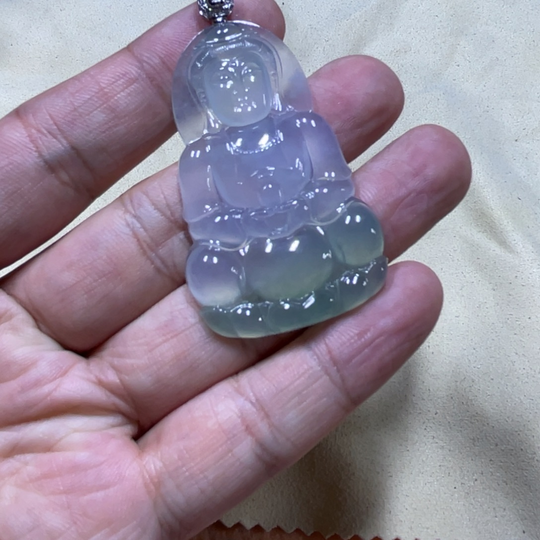 A***殖翡翠18K金镶嵌颈饰天然缅甸翡翠