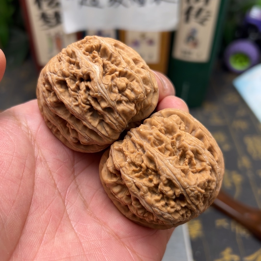 文玩核桃把件46平谷大粗筋克重59.4克