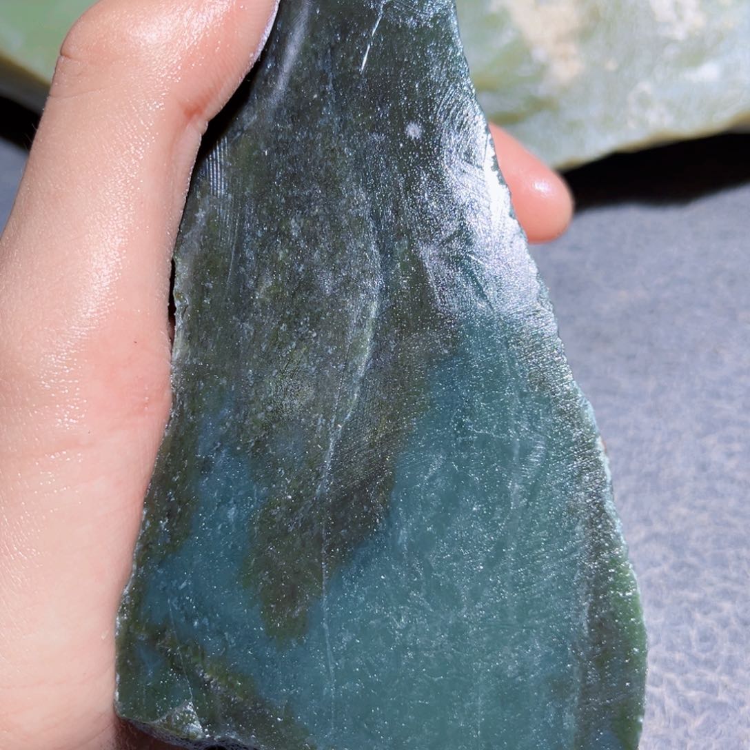 和田玉（糖玉）未镶嵌珠宝奇石