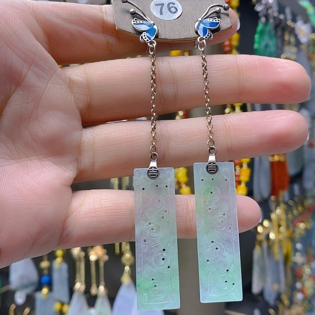 未镶嵌翡翠耳饰翡翠