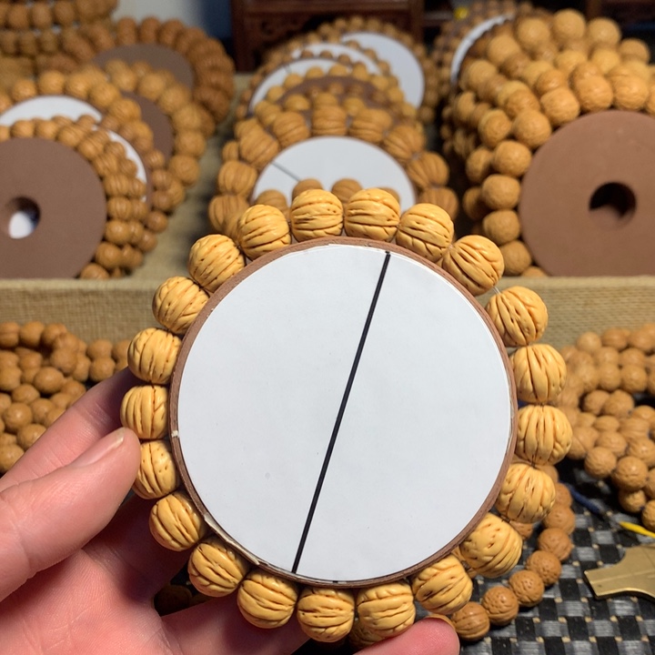 小***哥手串桃核17#盘锦黄桃