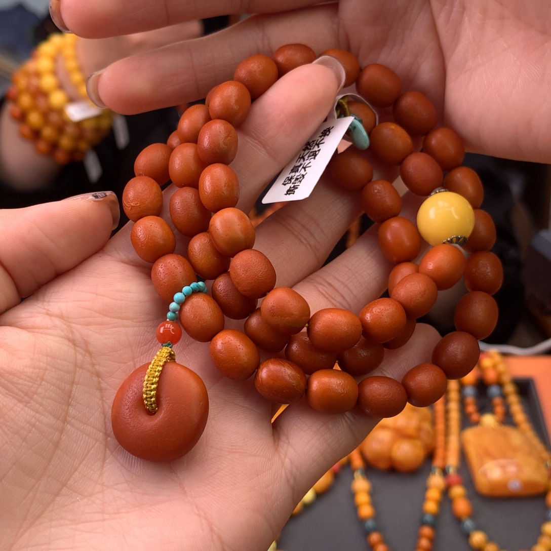 蜜蜡手串未镶嵌多样性发