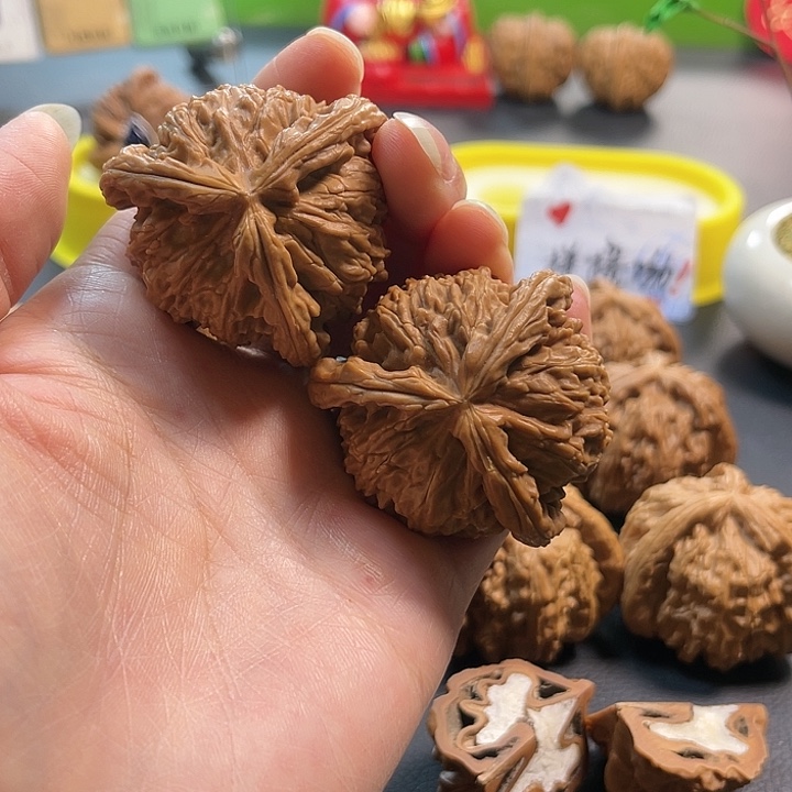 钱***胆吊坠文玩核桃拼接白奔