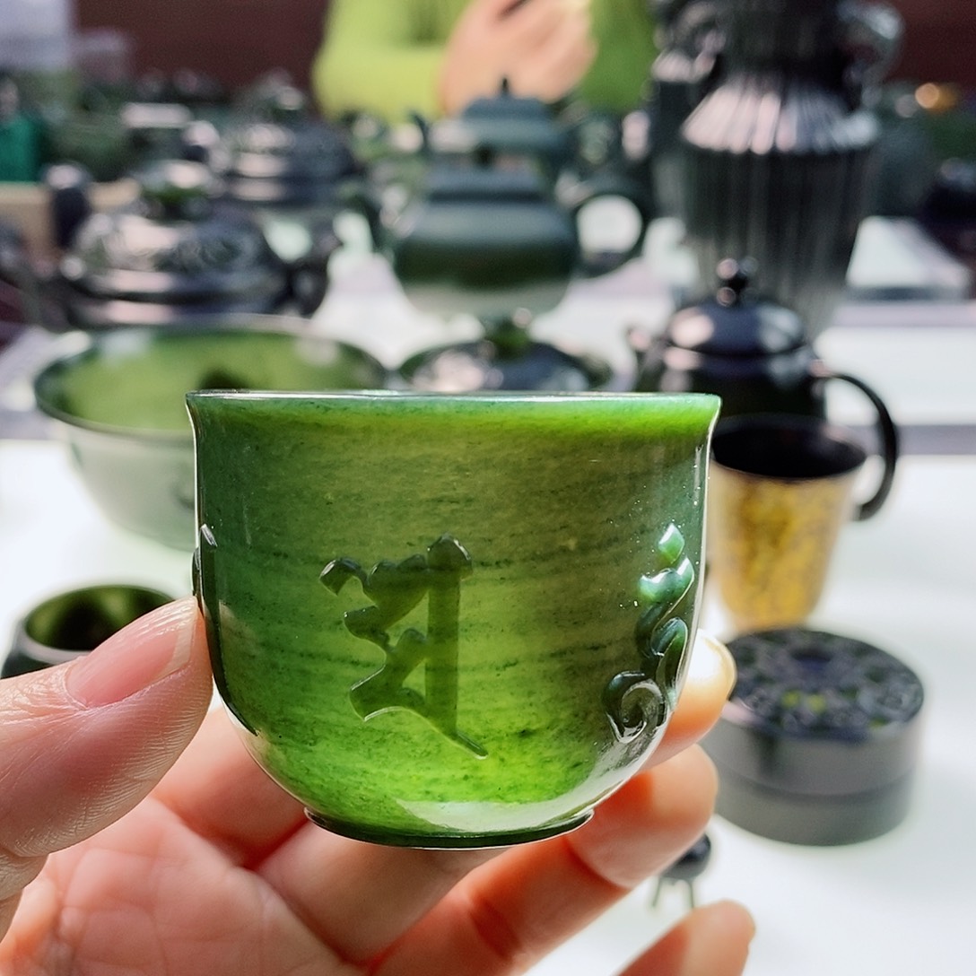 和田玉（青玉）摆件未镶嵌