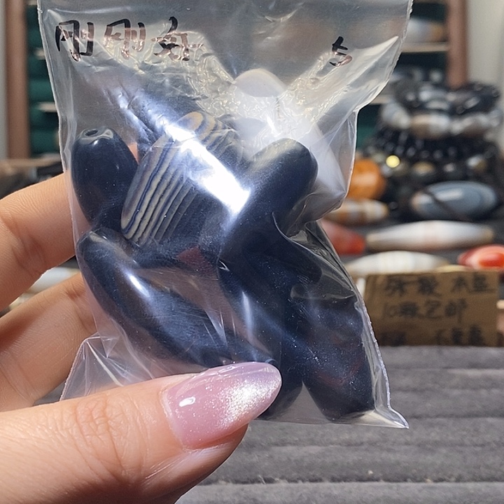 刚***好玛瑙/玉髓未镶嵌吊坠(不含链)