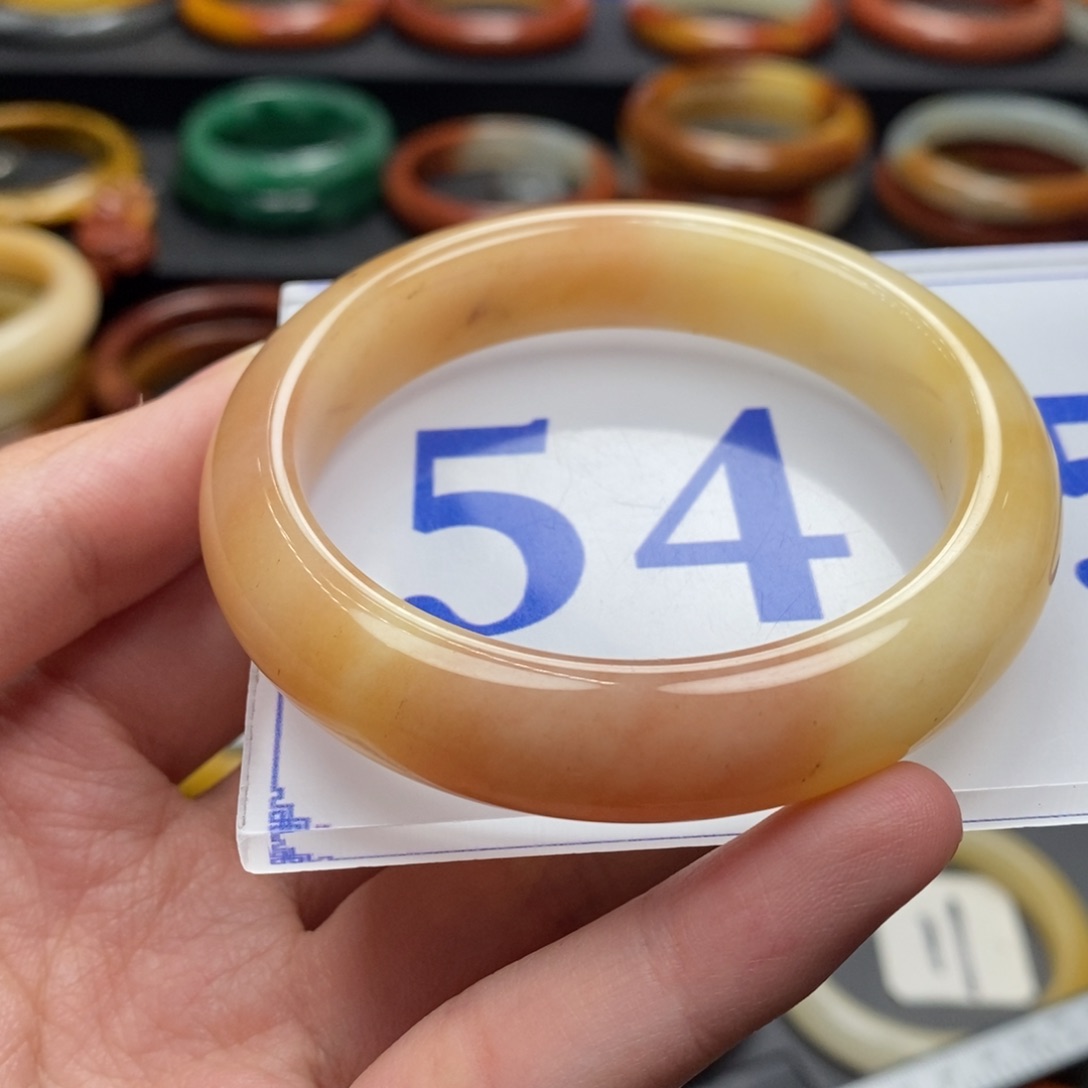 石英质玉（黄龙玉）手镯未镶嵌