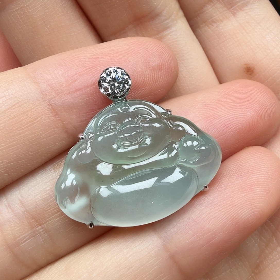 翡翠18K金镶嵌颈饰佛