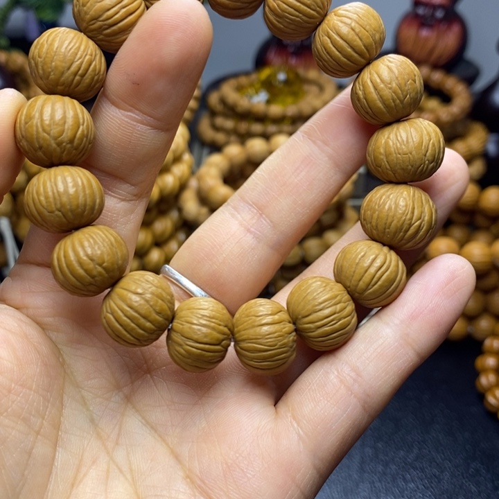 猴头核桃手串猴头蛇尾