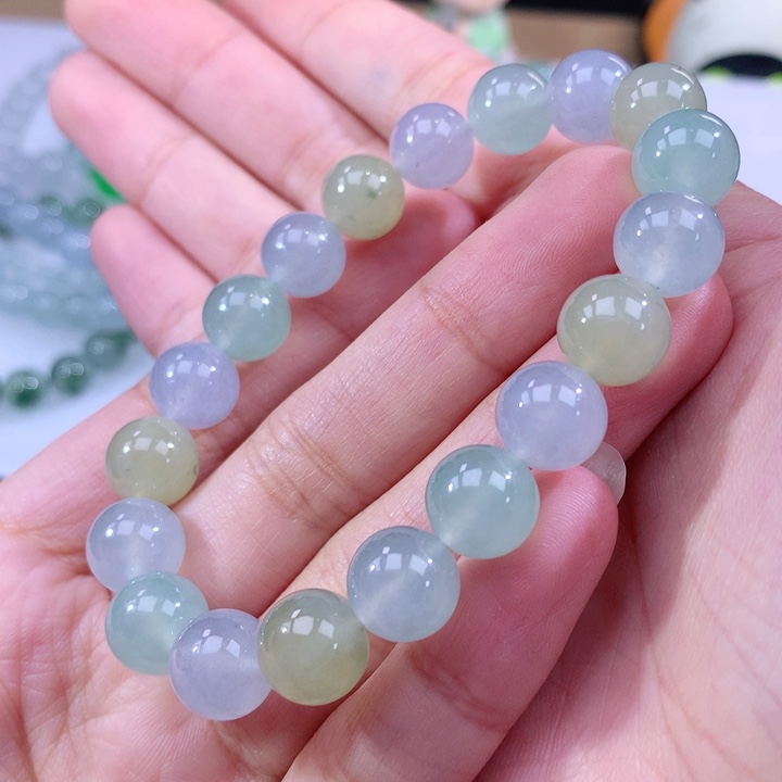 翡翠手链未镶嵌翡翠