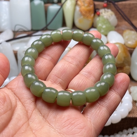 和田玉（青玉）手串未镶嵌