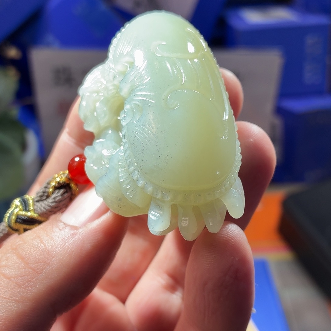 和田玉（糖玉）未镶嵌颈饰