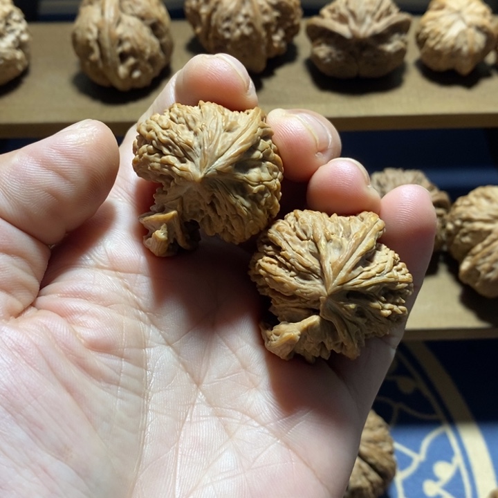 顽***主吊坠文玩核桃南疆角