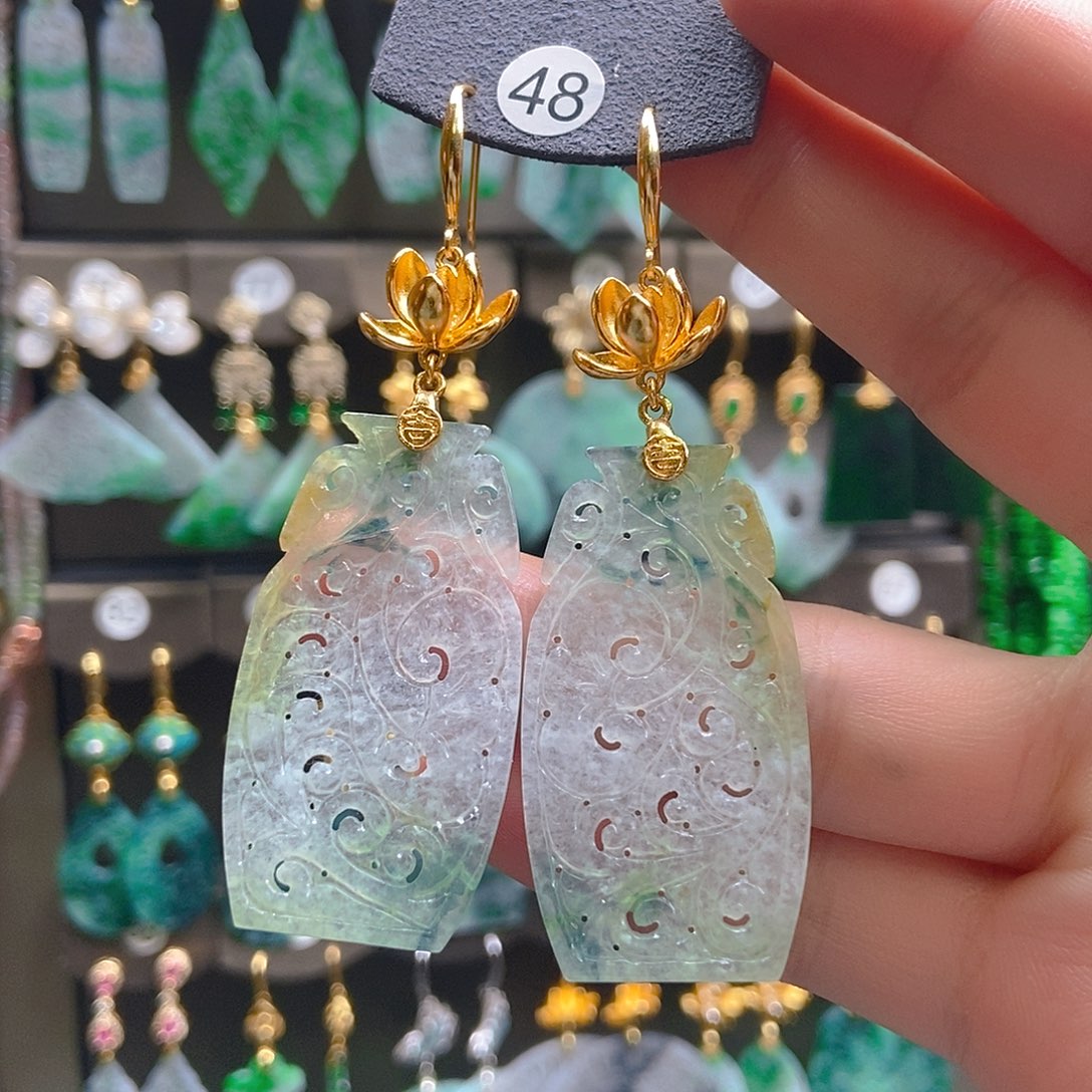 翡翠未镶嵌耳饰翡翠