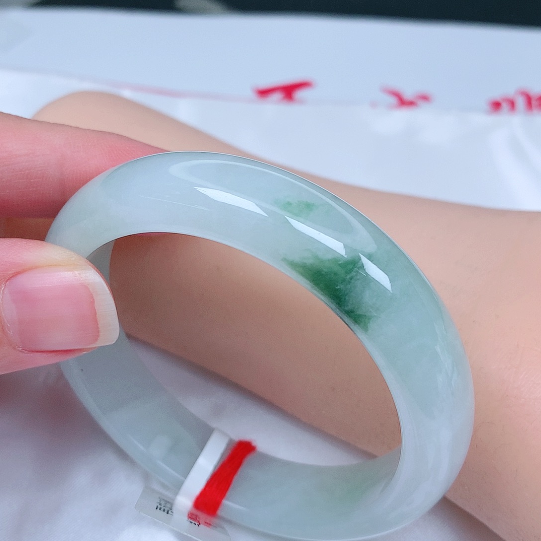 【闪购商品】翡翠手镯未镶嵌六***天，55