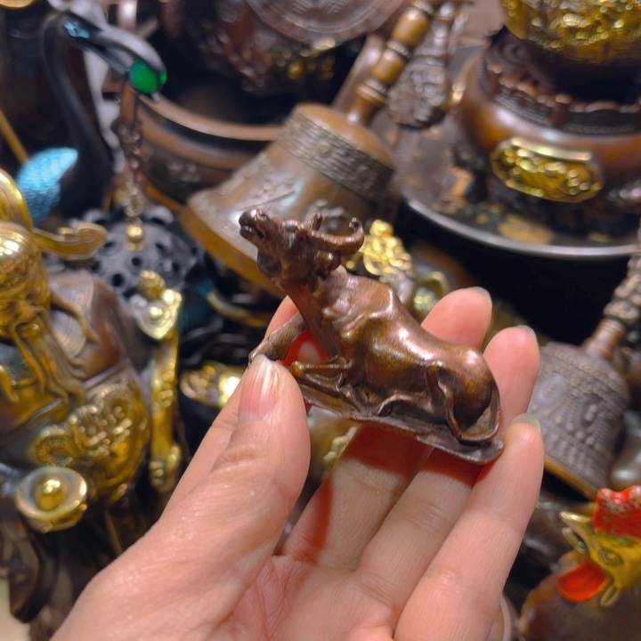 铜器摆件收收藏藏