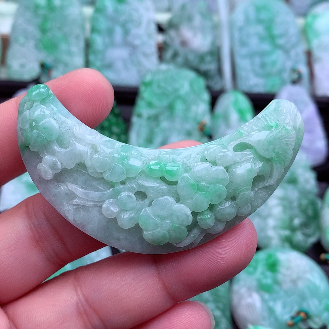 翡翠吊坠(不含链)未镶嵌