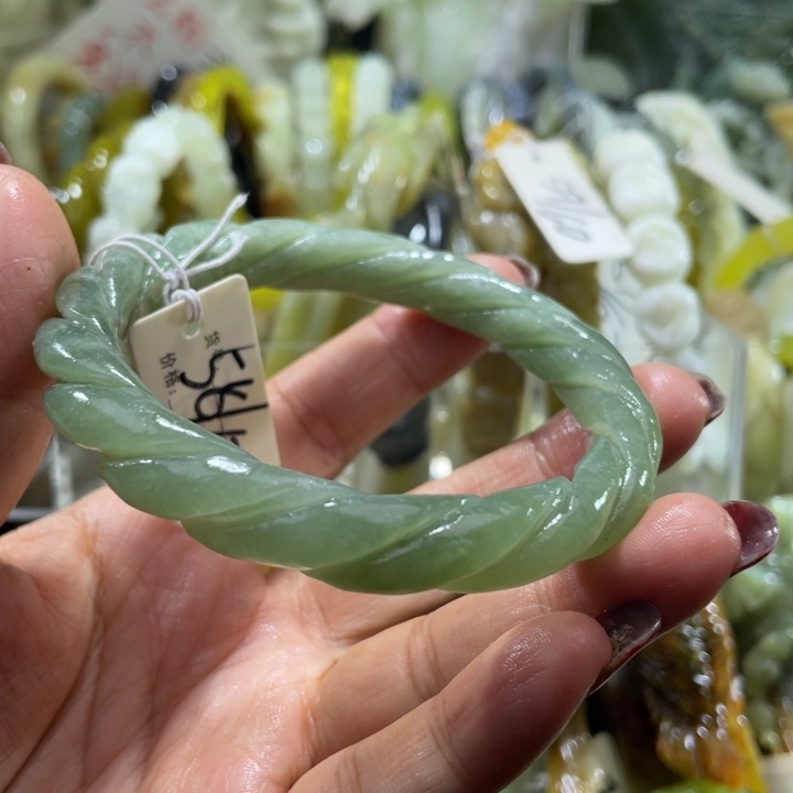 岫玉未镶嵌手镯58.59