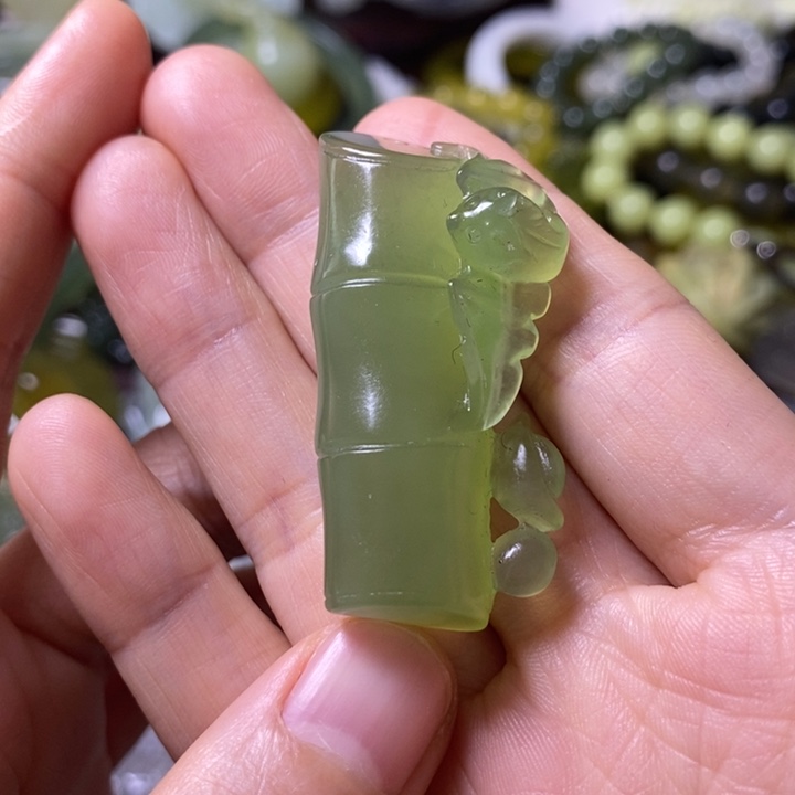 岫玉岫玉挂件未镶嵌