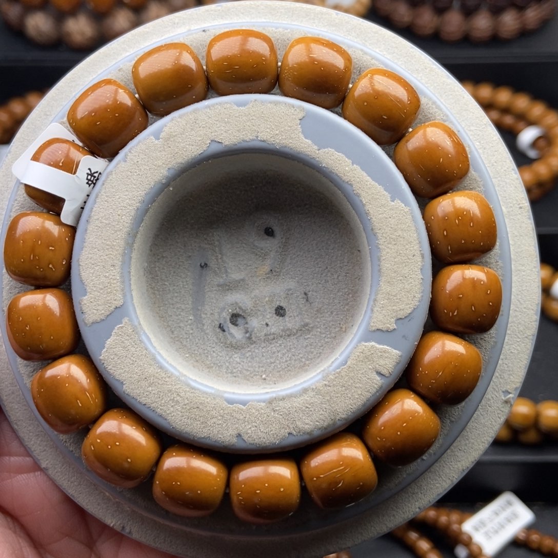 紫金鼠手串12mm近实芯精品黄金甲桶珠