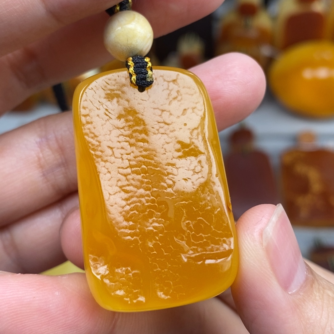 琥珀未镶嵌珠宝奇石