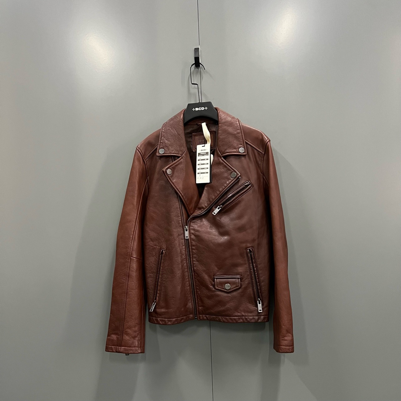 95新 UGG （jp）218 红棕色斜拉链皮衣夹克 M码