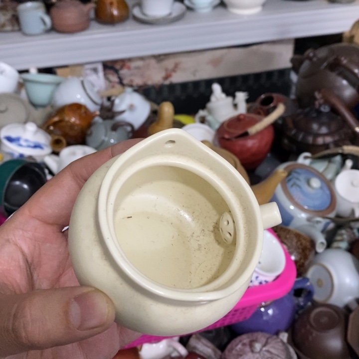 陶瓷艺术品及陶瓷壶
