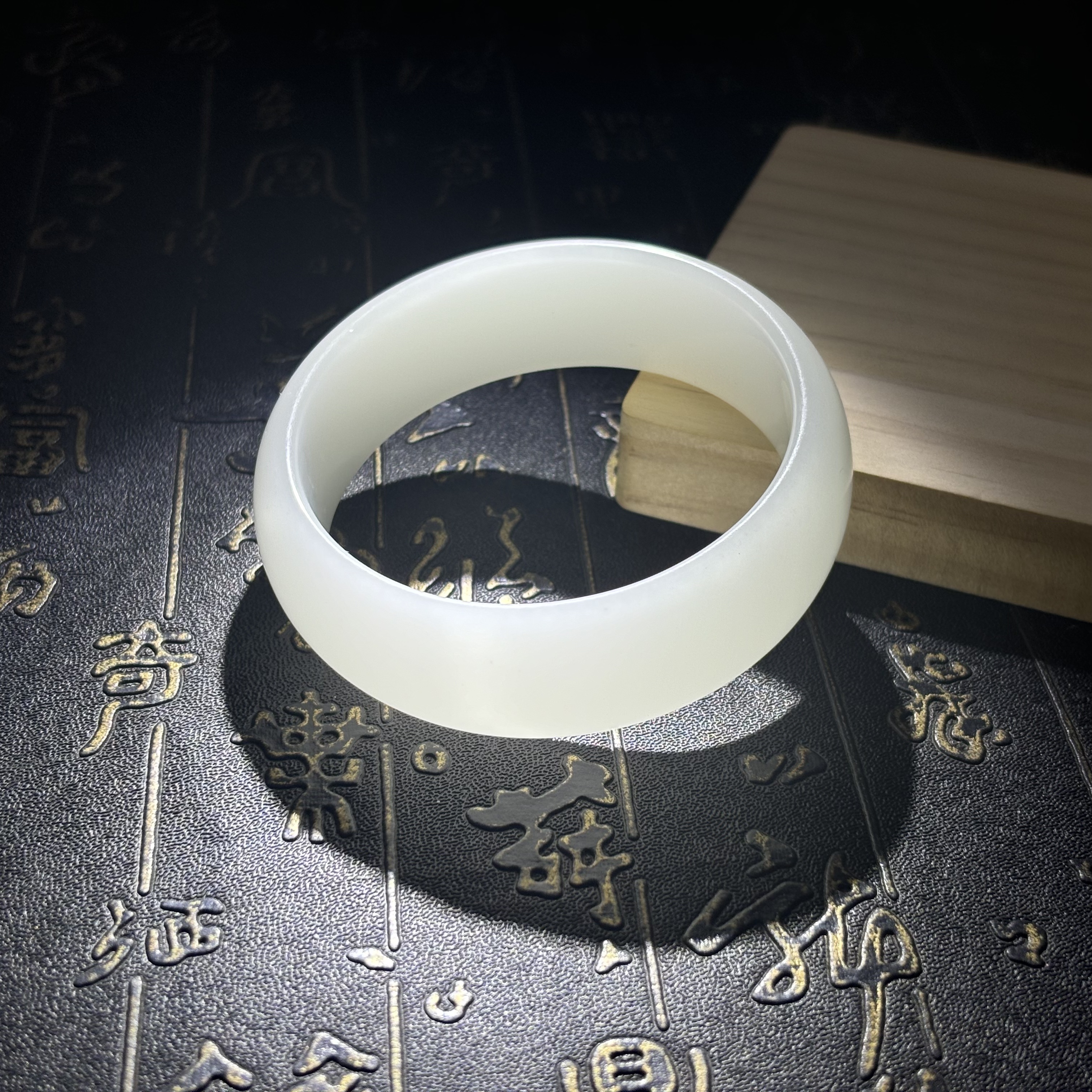 山流水羊脂白轮胎镯平安镯精品手镯